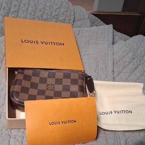 Louis Vuitton Damier Ebene Pouch